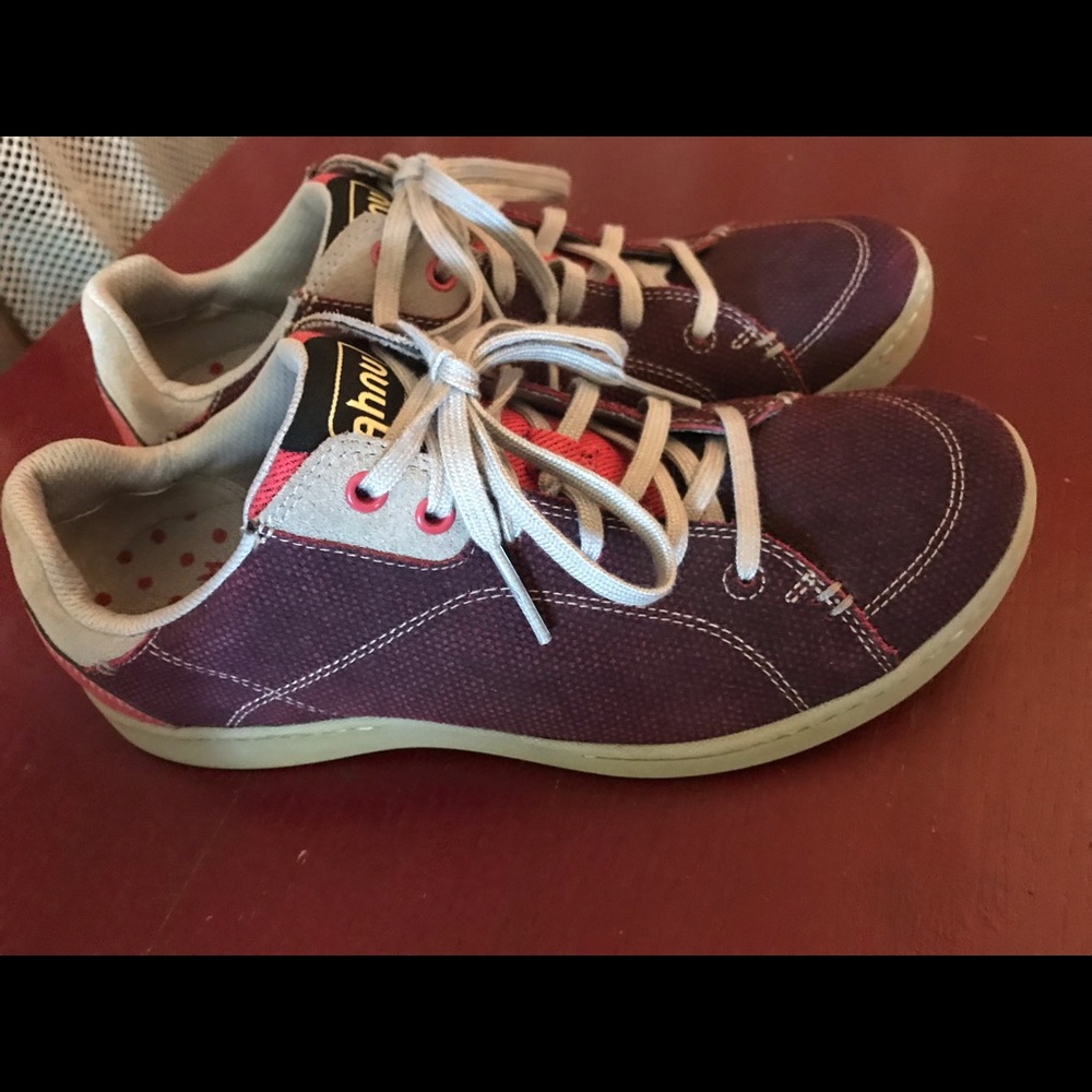AHNU Noe Leather Casual sneakers
